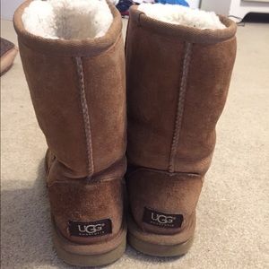 Women’s UGGs size 7